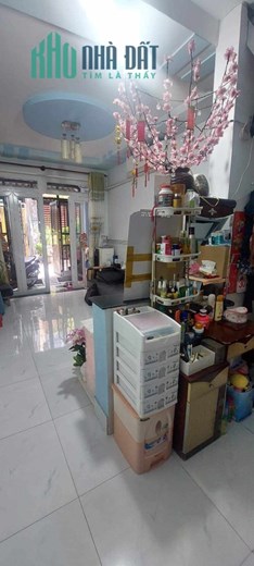 NHÀ 2 TẦNG MỚI ĐẸP - 31M2 - HXH 5M - KHU DÂN TRÍ - SỔ HỒNG RIÊNG - GIÁ CHỈ 2.9 TỶ.
