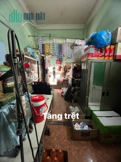 QUẬN 4 MẶT TIỀN KINH DOANH 5.6Mx10.2M  3 TẦNG 3 PN 3 TOILET SỔ HỒNG RIÊNG 2003 - CHỈ 9 TỶ X.