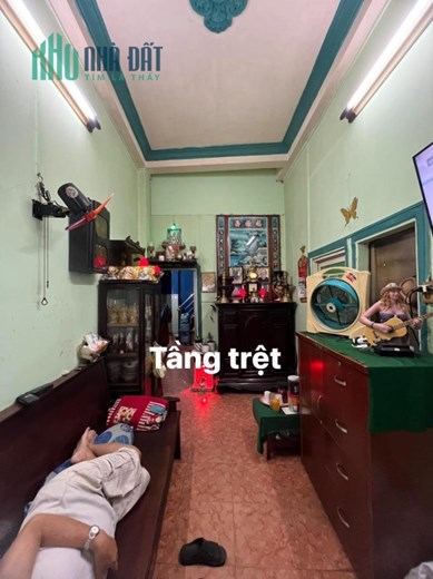 QUẬN 4 MẶT TIỀN KIH DOANH CHÍNH CHỦ LÂU ĐỜI 2003 DT 5.6X10.5M 3 TẦNG ĐÚC CHỈ 9 TỶ NHỈNH