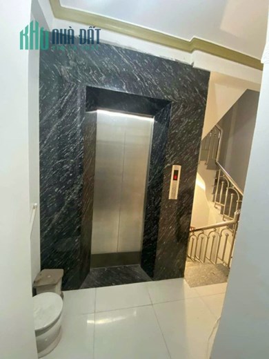 Bán nhà Lạc Long Quân- lô góc-thang máy- OTÔ tránh, Kinh doanh 62m 15.8ty
