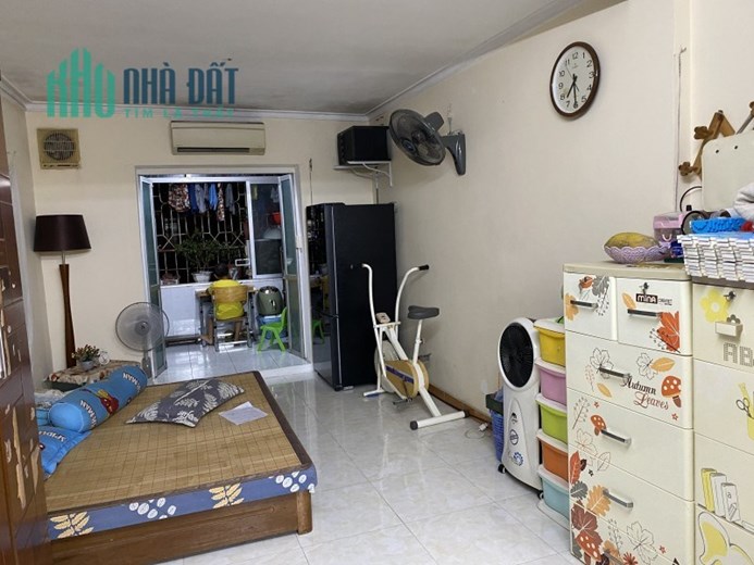 Bán căn hộ TT Nghĩa Tân, Cầu Giấy. 33.5/105m2; giá 3.6 tỷ
