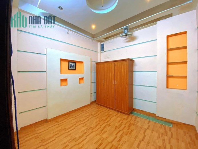 Bán Nhà Mặt Ngõ 165 Phố Dương Quảng Hàm 44m2 x 5 tầng, gara ô tô 4 phòng ngủ kết hợp kinh doanh