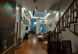 Cần bán nhà Tựu Liệt, Thanh Trì 35m2, 5 tầng - 2tỷ850