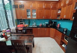 Bán nhà Trung Liệt Đống Đa 45m 4 tầng mặt tiền thoáng gần phố ở ngay nhỉnh 5 tỷ lh 0975124520
