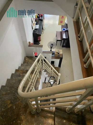 Bán nhà Nguyễn Sơn,Long Biên 46m2,4 tầng,oto đỗ cửa,giá tốt nhỉnh 4 tỷ