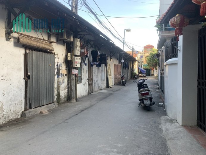 Bán nhà Nguyễn Sơn,Long Biên 46m2,4 tầng,oto đỗ cửa,giá tốt nhỉnh 4 tỷ