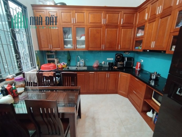 Bán nhà Thái Hà Đống Đa 45m 4 tầng mặt tiền thoáng gần phố ở ngay nhỉnh 5 tỷ lh 0975124520