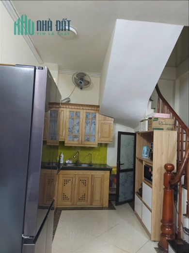 Bán nhà mặt ngõ đường Hoàng Cầu Quận Đống Đa 33m2x5 tầng, ô tô đỗ cổng chỉ 6.8 tỷ.