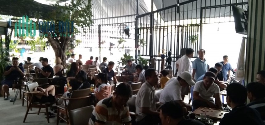 Cần sang gấp hoặc cho thuê quán café 2 mặt tiền HT12 – HT13, P.Hiệp Thành, liên hệ 0935033335