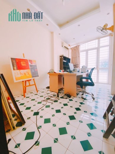 NHÀ ĐẸP HÀO NAM - P LÔ QUÂN ĐỘI - CHỦ TỰ XÂY -  VÀI BƯỚC RA PHỐ 37m, 4T, mt 4m, giá 6,2 tỷ