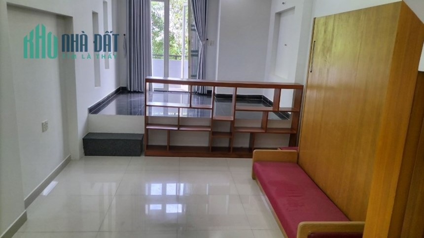 NHÀ CÁCH 100M PHẠM VĂN ĐỒNG -  LINH ĐÔNG - GIÁ 7.7 TỶ
123 M2  3 TẦNG [ 8 X 15.5 ] HXH - Ô TÔ NGỦ