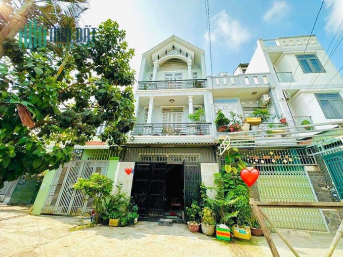 GẤP BÁN - NHÀ 3 TẦNG - 5x12.5M - HẺM 6M - 4.1 TỶ - KHÔNG LỘ GIỚI - GẦN MẶT TIỀN TCH 03