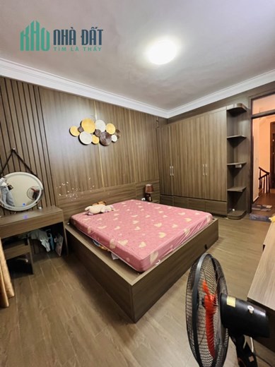 Bán Nhà Phố Hoàng Mai 6.45 tỷ, 66m2, Mặt Tiền 4.8m, nhà 2 thoáng, có sân để xe, ngõ nông