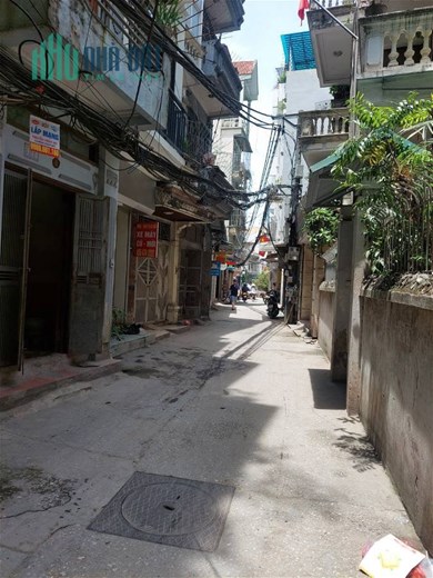Bán Nhà Phố Hoàng Mai 6.45 tỷ, 66m2, Mặt Tiền 4.8m, nhà 2 thoáng, có sân để xe, ngõ nông
