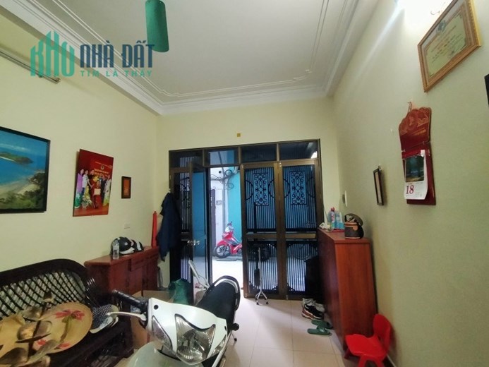 NGUYỄN VĂN CỪ NHÀ DÂN XÂY - 2 MẶT NGÕ Ô TÔ ĐỖ CỬA - NGÕ NÔNG VÀI BƯỚC RA Ô TÔ TRÁNH - HÀNG XÓM