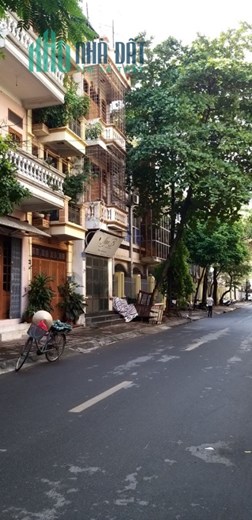 Bán đất mặt phố Trương Công Định Hà Đông MT 5m nhỉnh 5 tỷ.