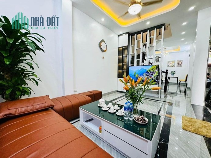 Bán nhà định công 50m2 x4 tầng,oto gần,ngõ 3m,giá 4,5 tỷ