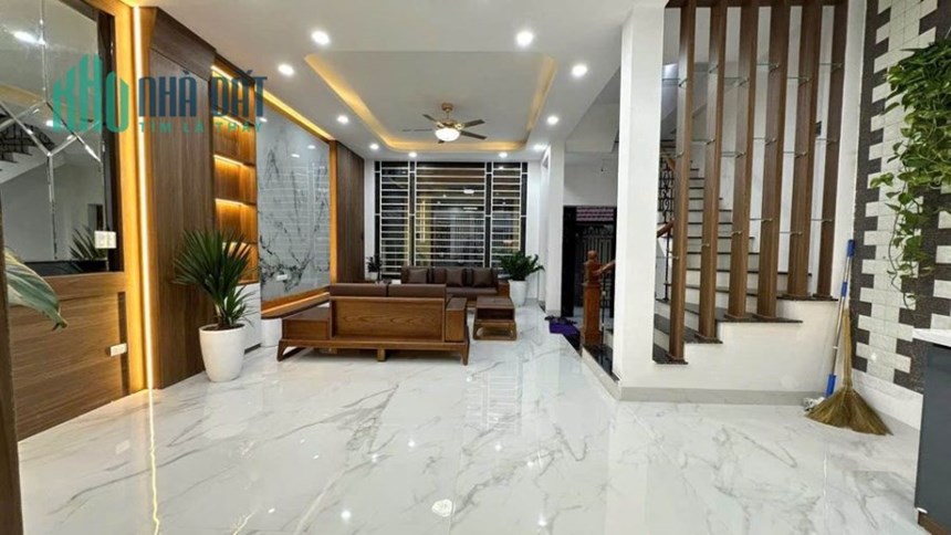 Bán nhà Định công,60m2 x4t, tiện ích bạt ngàn,gần hồ, giá 5.2 tỷ