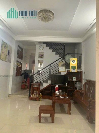 Bán Nhà Đường Đặng Thúc Vịnh, Sổ Riêng, 4,4x12, Hẻm Xe Hơi