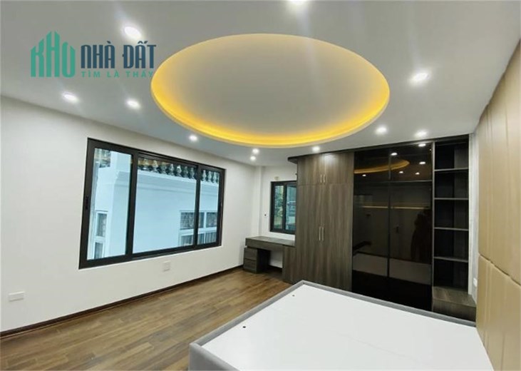 TRUNG TÂM BA ĐÌNH - PHÂN LÔ Ô TÔ - NHÀ MỚI THANG MÁY - GIÁ CỰC TÌNH YÊU