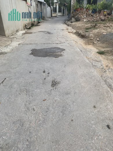 177m - full thổ cư - mặt tiền gần 20m - giá Đầu tư

- Cách QL6 chỉ 500m, đường thông
- Đường thông,