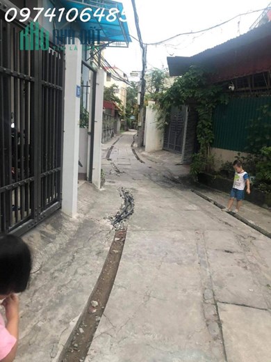 Chính chủ có lô đất tại tổ 12 Phường Thạch Bàn, Quận Long Biên, Hà Nội
 cần bán
