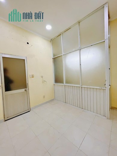 Nhà Rẻ 75m2(3x25m) 2 tấm dưới 48 triệu m Đoàn Văn Bơ Q4 -500 m Q1