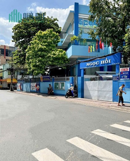 Nhà 4 tầng 2MT hẻm 8m sát bên đường Lý Thường Kiệt