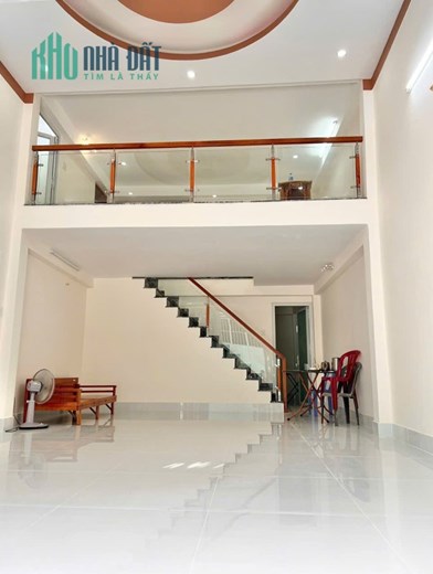 Nhà 4 tầng 2MT hẻm 8m sát bên đường Lý Thường Kiệt