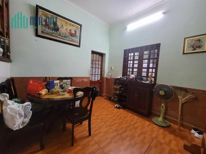 Gấp bán Biệt thự Thủ Đức-165m2-2 Tầng-Ngang 10m-SHR-Hoàn công-Không lộ giới-6 tỷ9