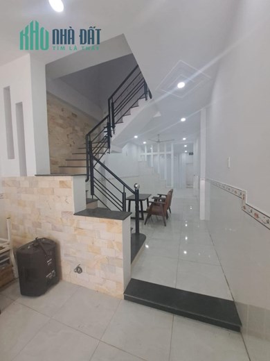 XE HƠI TỚI NHÀ - NHÀ 2 TẦNG BTCT- ĐƯỜNG LÊ VĂN LƯƠNG - GIÁ CHÀO CHƯA ĐẾN 4Tỷ