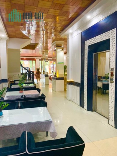 ( ĐẦU TƯ GIỮ TÀI SẢN) Bán nhanh Tòa nhà 10 tầng có hầm phố Trần Duy Hưng 160m2, KD đỉnh.