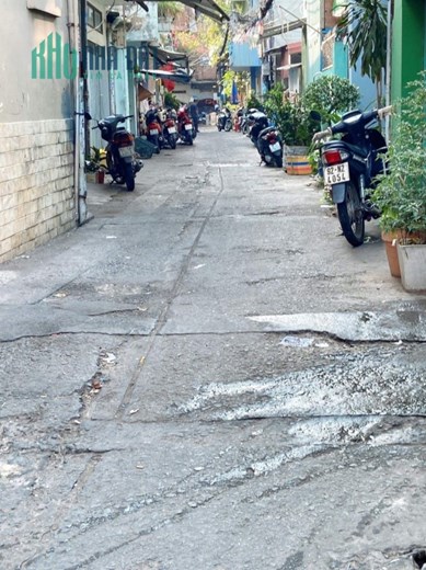Bán Nhà Vũ Tùng Bình Thạnh. DT: 80m2. LH: 0932155399.