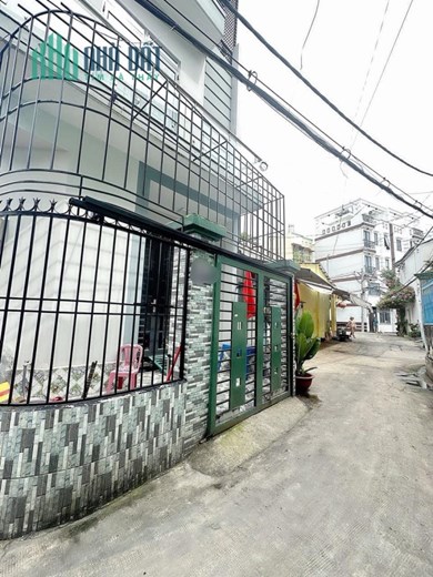 Bán nhà trung tâm Gò Vấp, 4.5x10m, 3 tầng hẻm 3m giá chỉ 3.75 tỷ