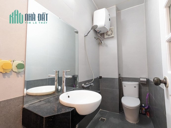 SIÊU PHẨM ĐƯỜNG LÁNG! Nhà đẹp dân xây, ngõ rộng, thoáng, nội thất xịn!!!!
