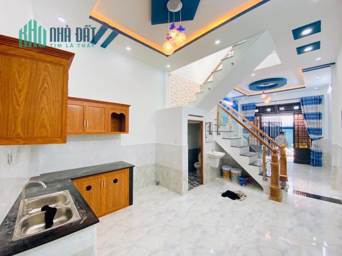 HẺM XE HƠI 4M - 5P RA AEON TÂN PHÚ - NHÀ MỚI ĐẸP 2 TẦNG 50M2 NỞ HẬU NHẸ - VÀO Ở NGAY - GIÁ CHỈ 3.X