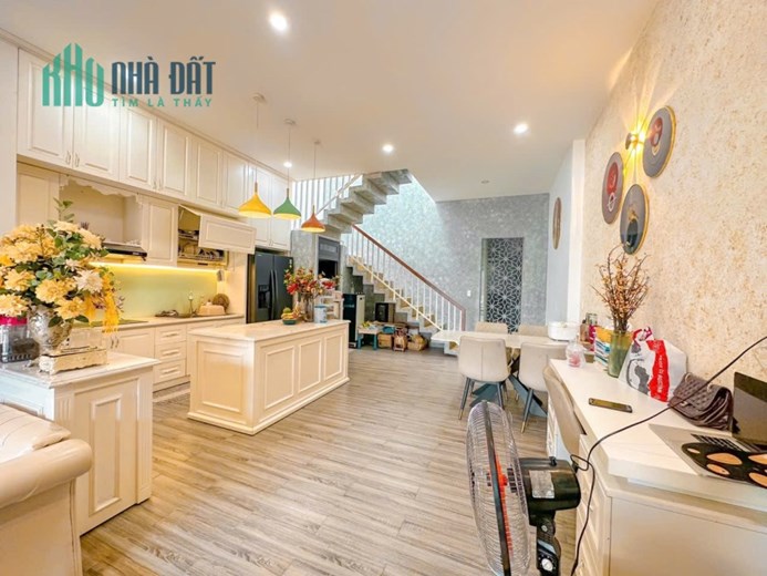 Bán Nhà Đẹp 1 Mê - Hẻm Cấp 1 Phùng Hưng P. Eatam TP BMT chỉ 2 tỷ 390