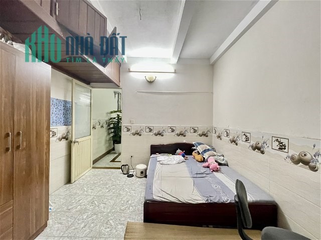 NGUYỄN CHÍ THANH - NHÀ KINH DOANH, Ô TÔ SÁT CỬA, 55m2,  CHO THUÊ 12 TRIỆU/THÁNG - GIÁ 3.18 tỷ