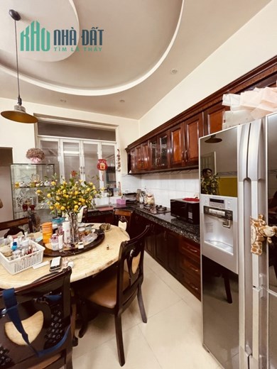 BÁN NHÀ NỞ HẬU 2TẦNG 74M2 ĐƯỜNG HÒA BÌNH QUẬN TÂN PHÚ