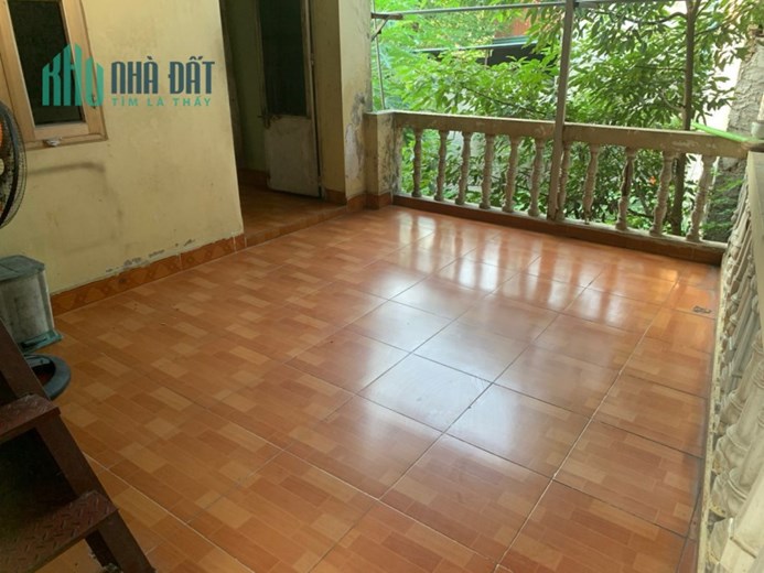 Cho thuê nhà Phạm Văn Đồng, 40m2 - 2 ngủ,  ban công thoáng mát 5tr/th 0966931622.
