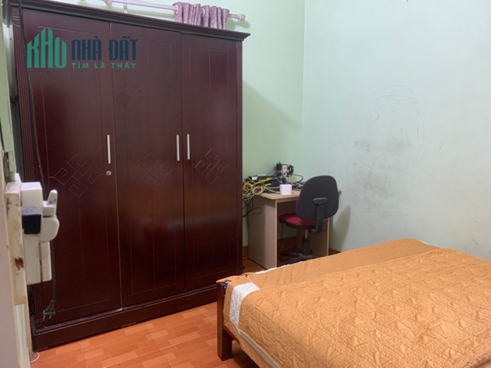 Cho thuê nhà Phạm Văn Đồng, 40m2 - 2 ngủ,  ban công thoáng mát 5tr/th 0966931622.