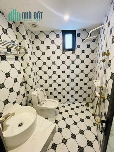 Hào Nam, 4 tầng nhà đẹp, ~60m2,, 3 thoáng, ngõ rộng thông, ô tô cách 50m, bán 5.49 tỷ