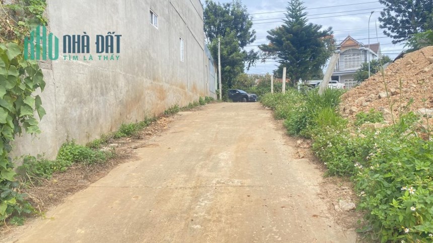 Nhà 2 mặt tiền quốc lộ 27, gần ngay cổng vàng cư xá liên hiệp đức trọng 4,5 tỷ