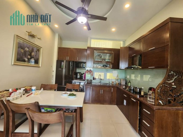 👉 PHÂN LÔ VIP, Ô TÔ tránh - nhà trong ngõ 106 HOÀNG QUỐC VIỆT - 50m2, KD văn phòng