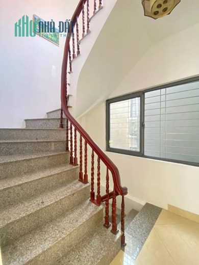 Bán Nhà Ngọc Thụy-Long Biên  3.65 tỷ, 30m2 mặt tiền 4.6m, Ngõ thông 2 thoáng, cách 1 nhà là ra oto