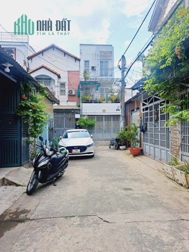 SIÊU PHẨM Mã Lò Lê Văn Quới Gần ngã tư bốn xã HXH đỗ cửa 44m2 ,3 Tầng Nhỉnh 4 tỷ