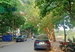 Cho thuê nhà phố Nguyễn Văn Lộc, DT 90m2 x 4 tầng, MT 5m.