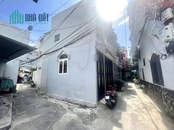 Bán nhà quận Tân Bình, 50.6m2, giá 3 tỷ 9, đường Phan Huy Ích, căn góc