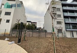 Đất Phân Lô Ngọc Thụy, Khu Dân Trí, Công Viên, Hồ Điều Hòa, Đường 17m cạnh nhà.