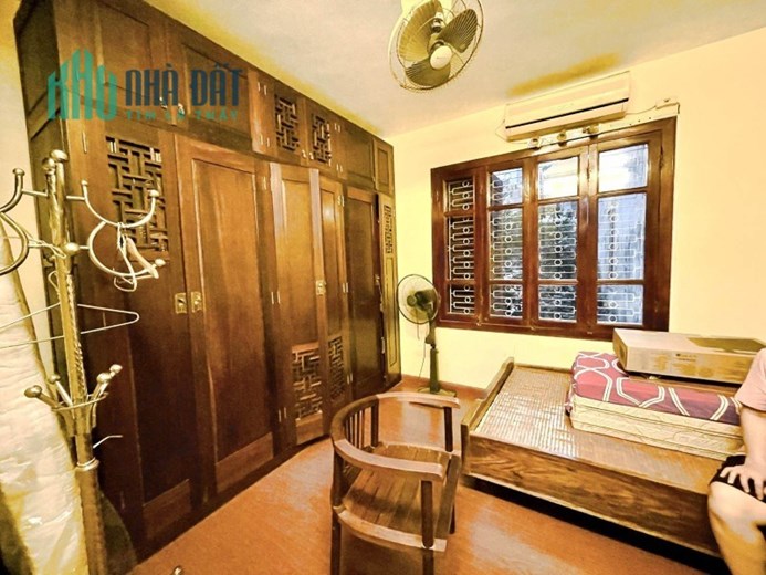 Bán nhà Hoàng Cầu Đống Đa 55m 4 tầng 4 ngủ mặt tiền 4.5m ô tô đỗ cửa ở ngay chỉ 8.2 tỷ lh 0817606560